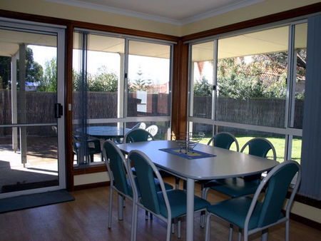 Lincoln Cove Villas - Accommodation Gold Coast 0