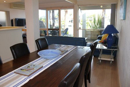Marina Palms - Accommodation Gold Coast 4
