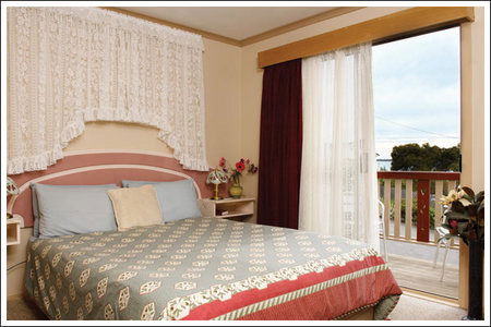 Amos House  & Swansea  Villas - Accommodation Gold Coast 2