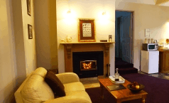 Crabtree House Heritage Suites - Accommodation Gold Coast 1