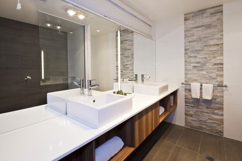 BEST WESTERN PLUS Ballarat Suites - Accommodation Gold Coast 0