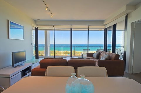 Ultra Broadbeach - Accommodation Gold Coast 3