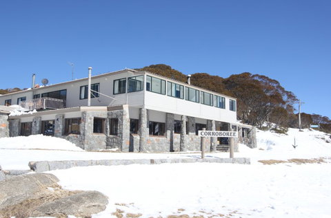 Corroboree Lodge - Accommodation Gold Coast 1