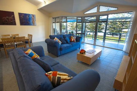 Port Lincoln Foreshore Apartments - Accommodation Gold Coast 3