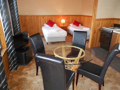 Eastcoast Central Watersedge Resort - Accommodation Gold Coast 3