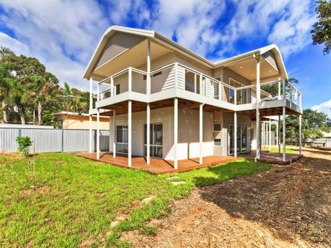 Century 21 Southcoast: White Cedars - Accommodation Gold Coast 0