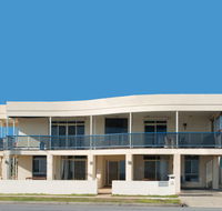 Seaview Sunset Beachfront Apartments - Accommodation Gold Coast