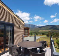 Mad on the Buckland - Accommodation Gold Coast