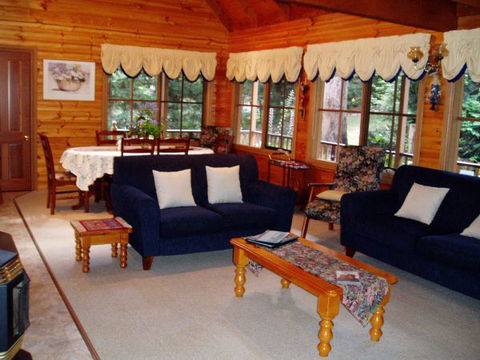 Whistle Stopover - Accommodation Gold Coast 5