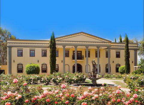 Barossa Chateau - Gold Coast 4U 2
