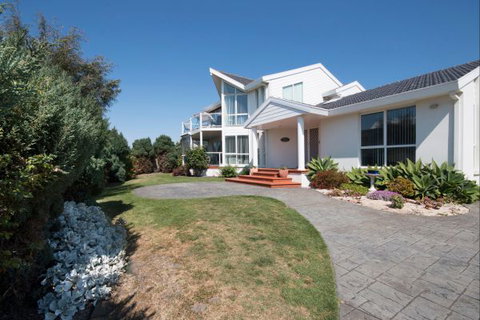 Ocean Manor Bed And Breakfast - Accommodation Gold Coast 8