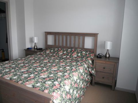 Wellington - Accommodation Gold Coast 2