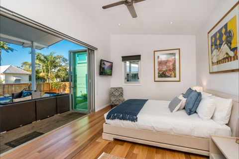 Aditi - Accommodation Gold Coast 7