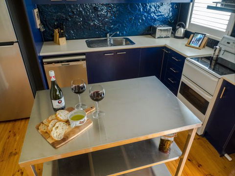 Alice's Palace Ocean Grove - Accommodation Gold Coast 3