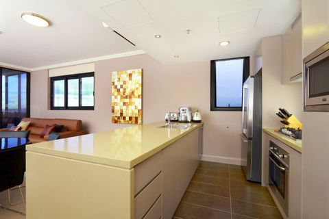 Australia Towers - 1 Gold Coast 0