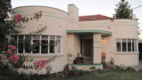 B&B Wodonga - Art Deco Accommodation - Accommodation Gold Coast 0