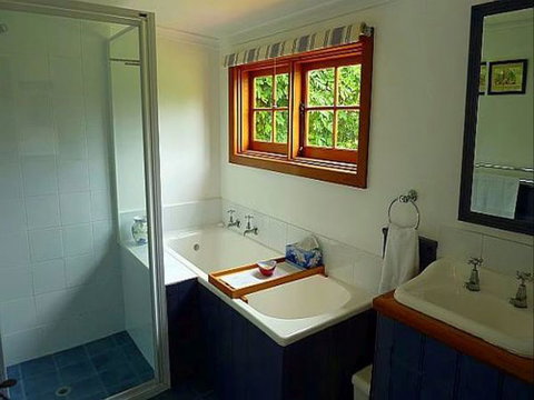 Cameron's Cottage - Accommodation Gold Coast 4