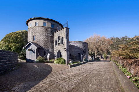 Castle Suites - Kryal Castle - 1 Gold Coast 8