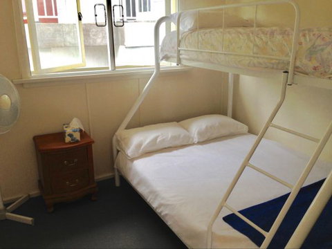 Cosy Seaside Cottage - 1 Gold Coast 5