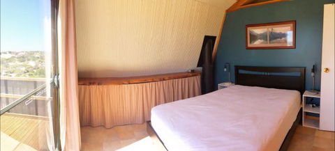 Fowlers Bay Beach House - Gold Coast 4U 1