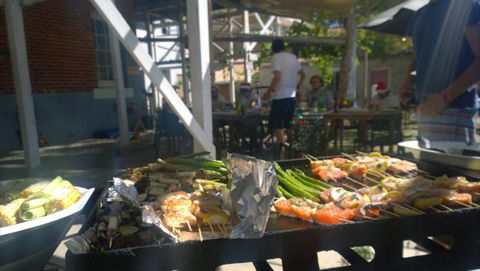 Foreshore Backpackers - Accommodation Gold Coast 2