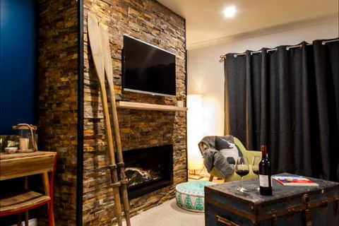 House On Higgs Lane - Accommodation Gold Coast 4