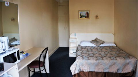 Jacksons Motor Inn - Accommodation Gold Coast 2