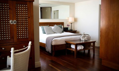 Jonahs - Accommodation Gold Coast 1