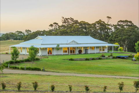 Jura House - Accommodation Gold Coast 4
