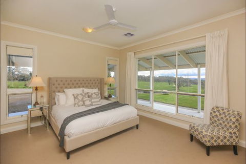 Jura House - Accommodation Gold Coast 5