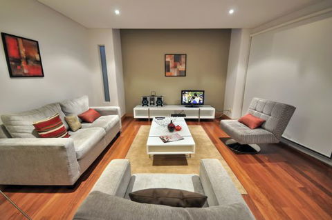 La Loft Apartments - Accommodation Gold Coast 3