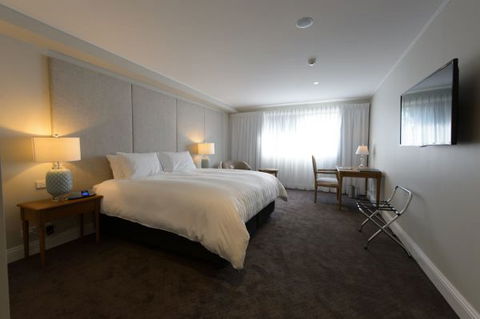 Miramare Gardens Boutique Accommodation - Gold Coast 4U 2