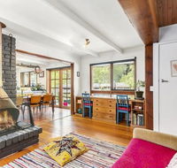 Ocean Groovers Getaway - Accommodation Gold Coast