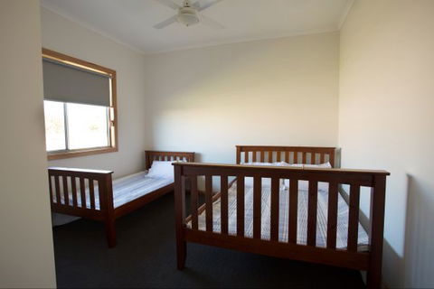 RED FIN Part Of BLUE FIN HOLIDAY HOMES - Accommodation Gold Coast 6