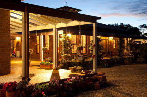 Sanctuary@Waratah - Accommodation Gold Coast 1