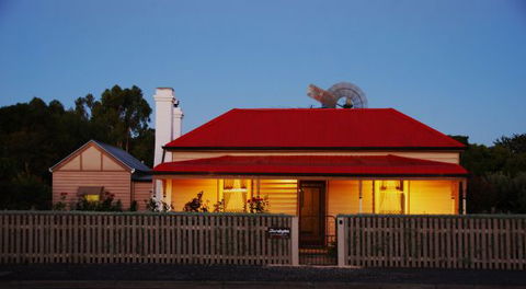 Shurdingtons Cottage - Accommodation Gold Coast 1