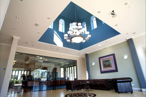 Shangri La Gardens Motel And Function Centre - Accommodation Gold Coast 2