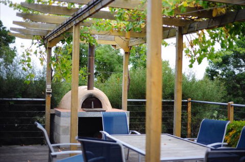 The Old Drik Drik Schoolhouse Retreat - Accommodation Gold Coast 4