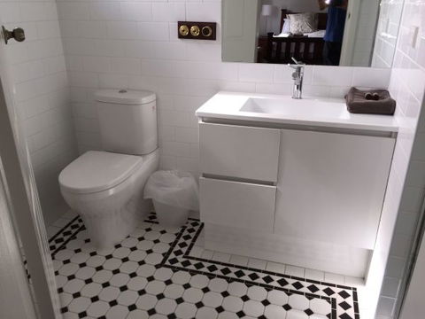 The Corner Hotel Alexandra - Accommodation Gold Coast 2