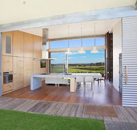 The Longhouse Pokolbin - Accommodation Gold Coast