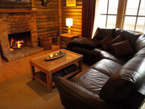 Ti-Tree Village Ocean Grove - Accommodation Gold Coast 3