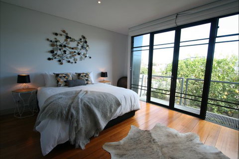 Two Five Zero / Richmond - Accommodation Gold Coast 0