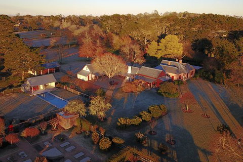 Vine Lodge Heritage Getaway - Accommodation Gold Coast 0