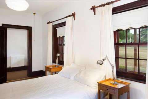 Vine Lodge Heritage Getaway - Accommodation Gold Coast 4