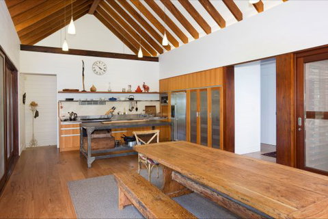 Vine Lodge Heritage Getaway - Accommodation Gold Coast 6