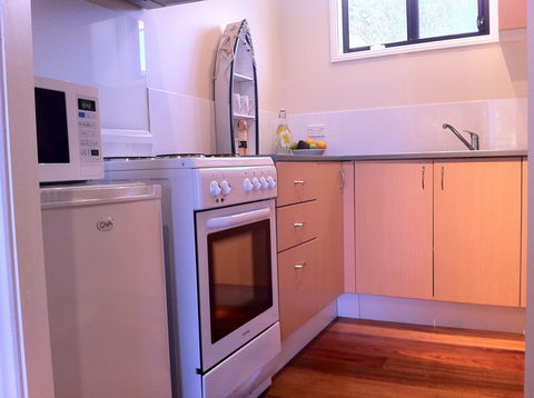 Avalon Seashells - Accommodation Gold Coast 3