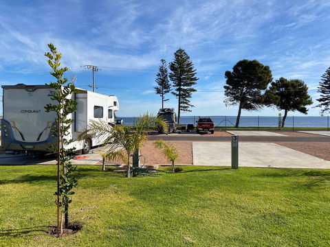Ceduna Foreshore Caravan Park - Gold Coast 4U 0