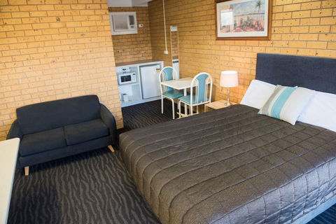 Citrus Motel - Accommodation Gold Coast 2