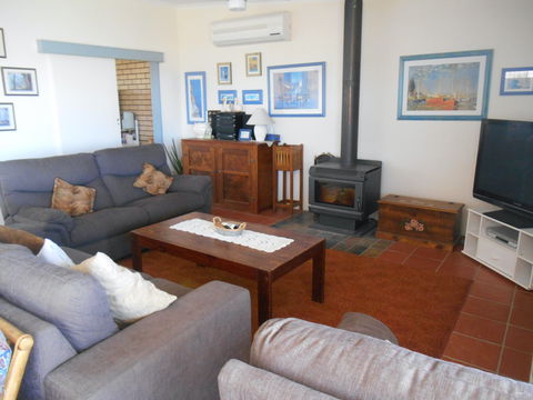 Edith's - Accommodation Gold Coast 4