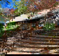 Emerald Star Cottages - Accommodation Gold Coast